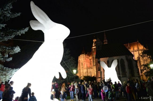 Festival súčasného umenia Biela noc znovu rozžiaril Košice