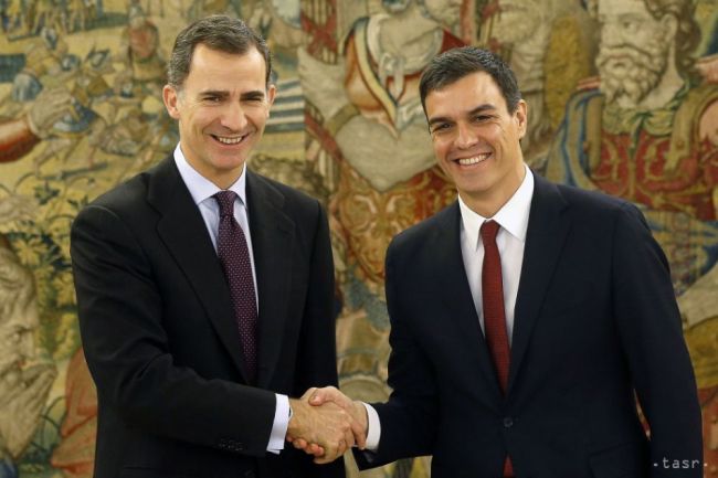 Líder španielskych socialistov Sánchez rezignoval