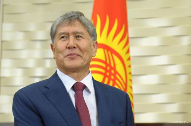 Kirgizsko: Prezident Atambajev sa po liečení v Rusku vrátil do vlasti