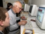 PRIESKUM: Seniori pri používaní internetu zanedbávajú bezpečnosť