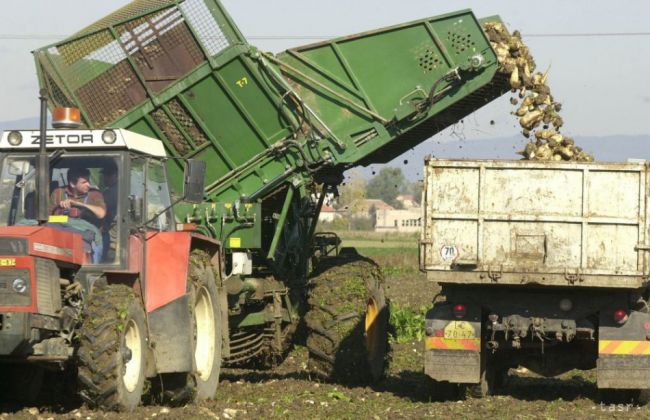 ŠTEFANEC: Farmári a poľnohospodári nepotrebujú európsku reguláciu