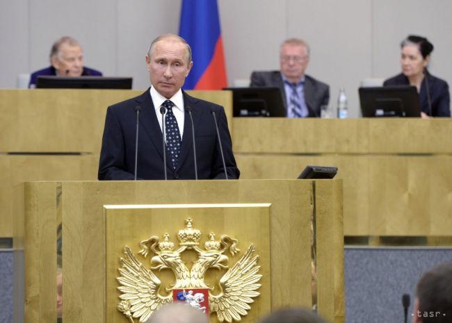 Putin vyzval Dumu budovať silné Rusko, ale bez veľmocenských príznakov