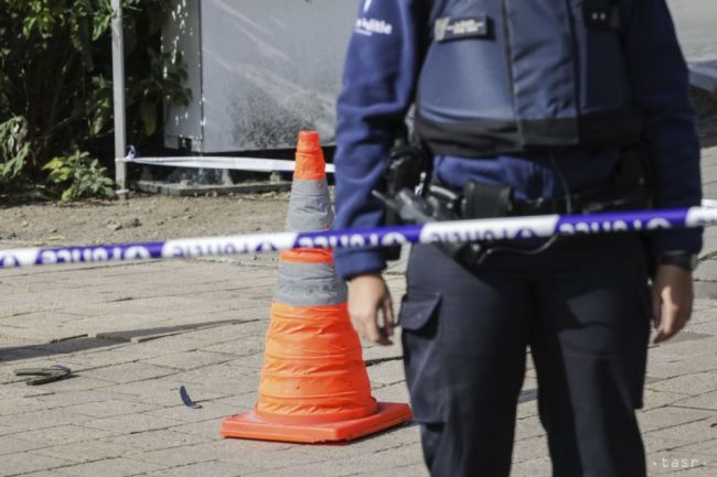 V Bruseli bodli dvoch policajtov, útok mohol súvisieť s terorizmom