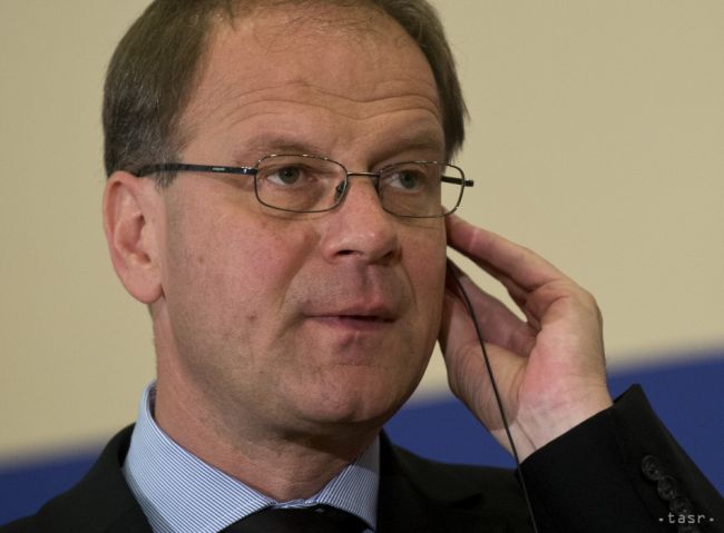 Eurokomisár Navracsics nemal hlasovať v referende, tvrdí DK