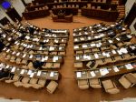 Schôdzu parlamentu otvorí skladanie poslaneckých sľubov náhradníkov