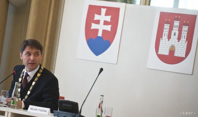 VIDEO: Bratislavský magistrát je podľa starostov nefunkčný