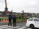 Zadržali brata podozrivého z útoku nožom na dvoch policajtov v Bruseli