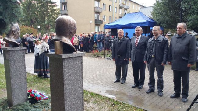 V Aleji dejateľov pribudli busty troch slovenských národovcov