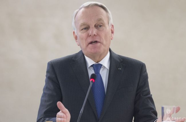 Ayrault varoval, že bombardovanie Aleppa núti pridať sa k teroristom