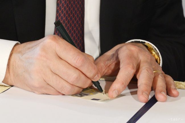 Veľkú cenu Jána Pannonia z Čazmy za poéziu získal poľský básnik