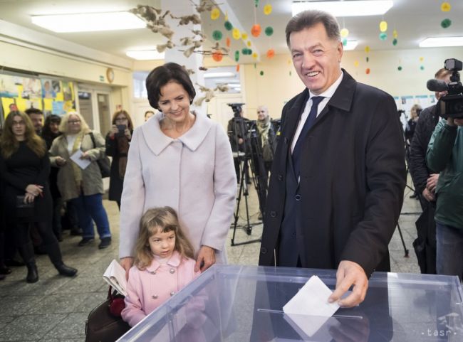 Litovčania volia parlament; Sociálni demokrati majú vážnych súperov