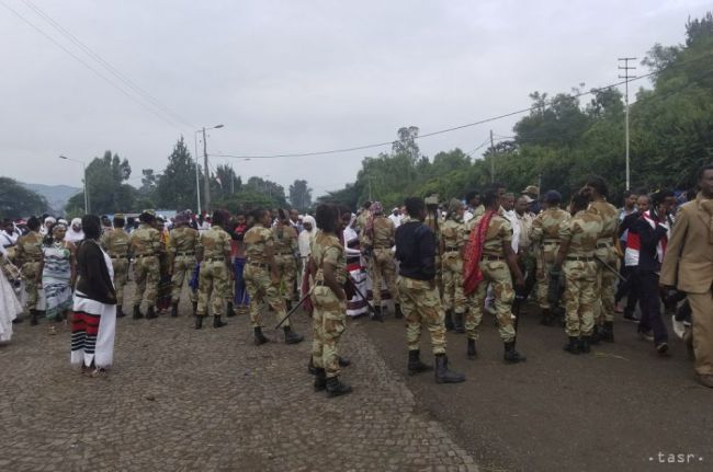 Etiópska vláda vyhlásila výnimočný stav po vlne protestov