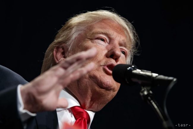Odstúpenie Trumpa z prezidentských volieb žiada 43 percent Američanov