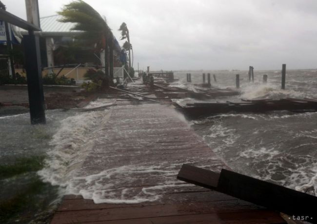 V Severnej Karolíne očakávajú po hurikáne Matthew záplavy