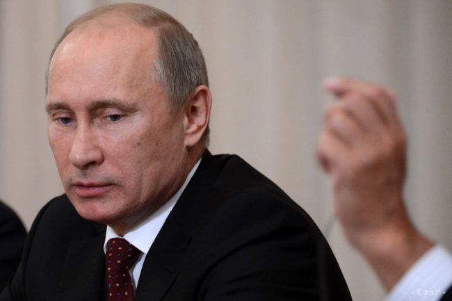 Putin odložil návštevu Francúzska, kvôli dplomatickému napätiu
