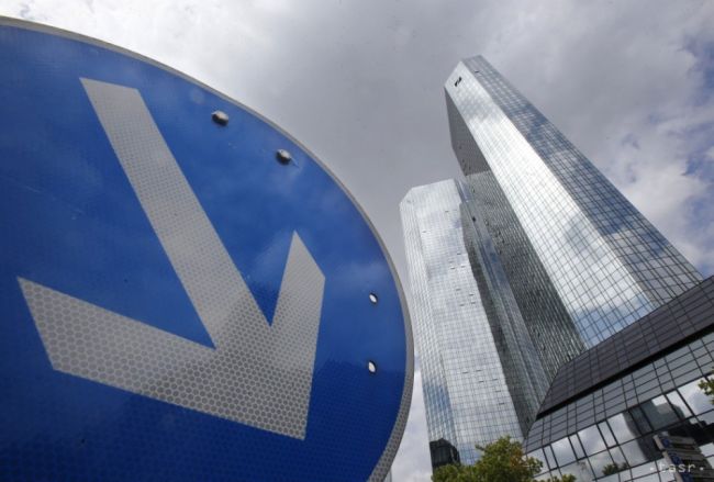 Deutsche Bank zmrazila nábor nových zamestnancov