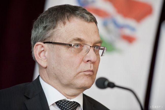 Český minister Zaorálek nesúhlasí, že prezident Zeman podporuje Trumpa