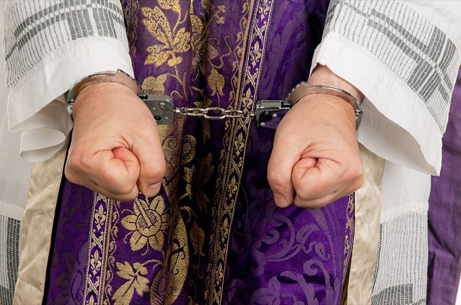 Prípad sexuálneho zneužívania bývalým kňazom v Humennom pokračuje