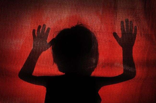 Samozvaný exorcista ubil na smrť tri deti