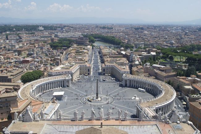 Vatikán odsúdil výroky o gejoch a zemetrasení odvysielané v rozhlase