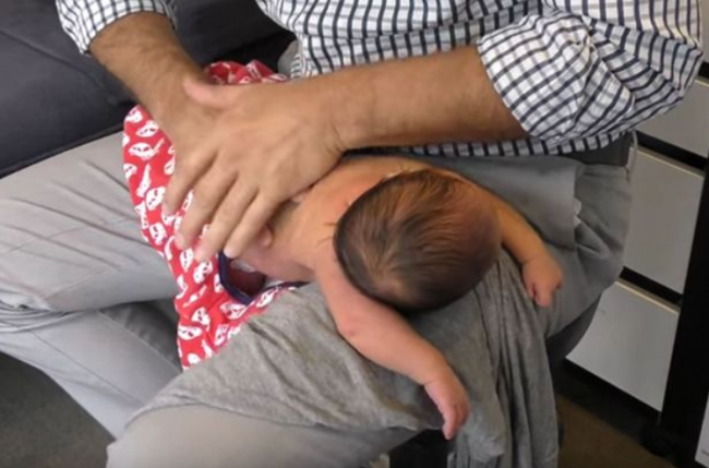 Video: Chiropraktikovi zakázali liečiť deti. Tieto zábery pobúrili lekárov