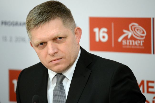 SULÍK: Zdrojom vzostupu extrémizmu je Robert Fico