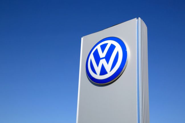 Volkswagen prepustí desaťtisíce ľudí