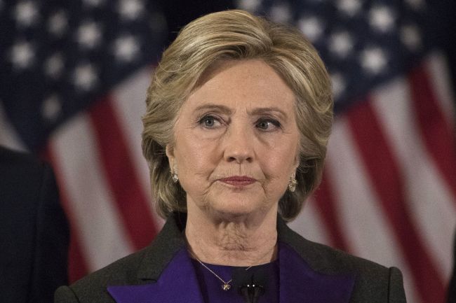 Počítačoví odborníci apelujú na Clintonovej štáb, aby žiadal prerátanie hlasov