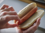 Video: Dôvtipný kuchynský produkt a zbytočne sexistická reklama?