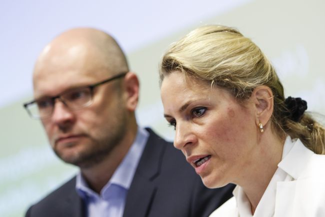 Daňové zaťaženie podnikateľov a občanov sa neustále zvyšuje