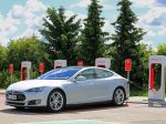 Tesla očakáva koniec spaľovacieho motora do 30tich rokov