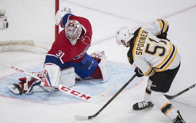 NHL: Chárovci zdolali Montreal, obhajca naložil Arizone (video)