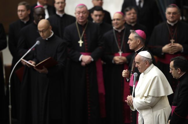 Pápež odmieta predčasné blahoželania k narodeninám