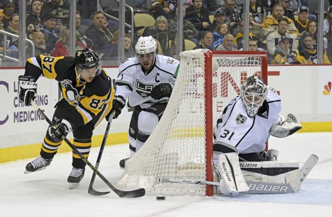 Video: Budaj vynuloval Pittsburgh a stal sa prvou hviezdou