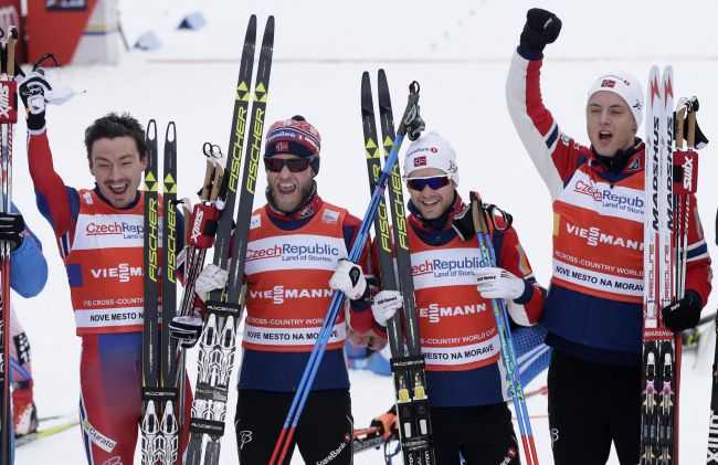 Beh na lyžiach: Nóri vyhrali mužské i ženské štafety v La Clusaz