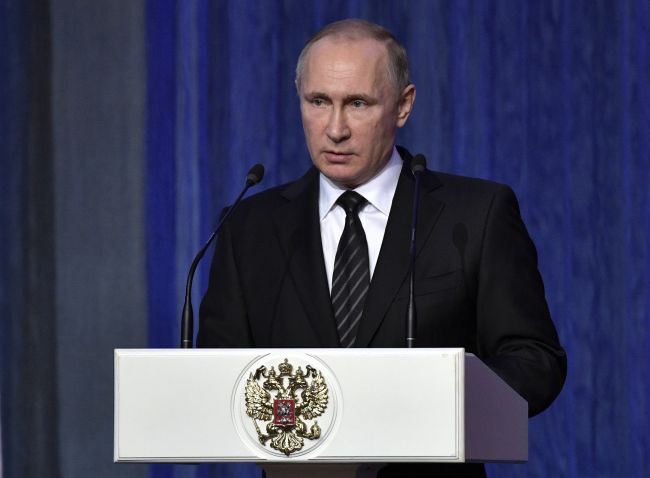 Putin udelil zavraždenému veľvyslancovi najvyššie štátne vyznamenanie
