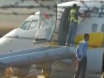 Video: Štartujúce lietadlo zišlo z dráhy