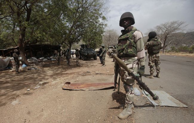 Úradom sa vzdali desiatky bojovníkov z Boko Haram