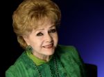 Zomrela herečka Debbie Reynoldsová, hviezda filmu Spievanie v daždi