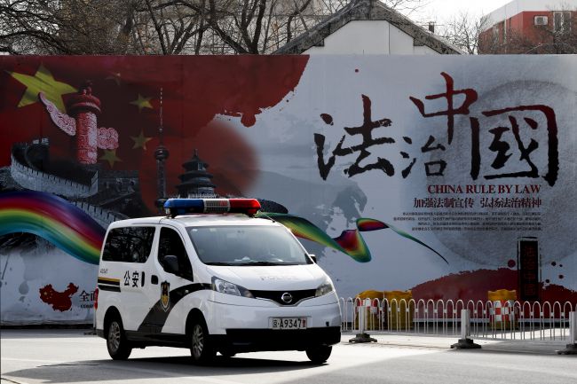 Čínska polícia zastrelila štyroch ľudí