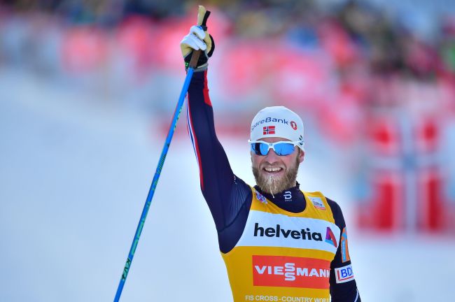 VIDEO: Sundby ukončil rekordnú sériu Usťugova na Tour de Ski