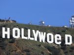 Polícia zatkla muža, ktorý zmenil nápis Hollywood na "Hollyweed"