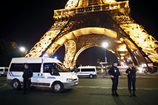 Parížska polícia priznala radikalizáciu 17 svojich príslušníkov
