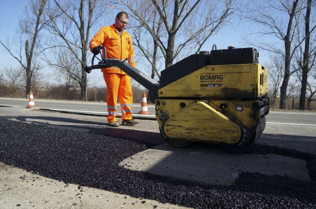 Na opravy ciest I. triedy treba 160 mil. eur, mosty vyžadujú 468 mil. eur