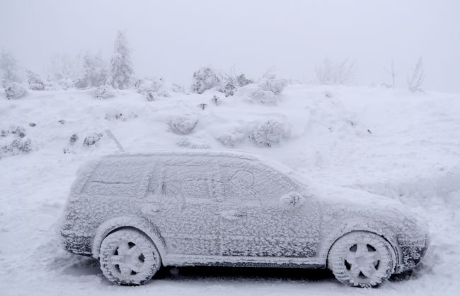 SHMÚ varuje pred nízkymi teplotami. Nízke teploty však nebudú jediné, ktoré nás potrápia