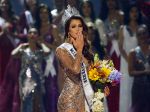Novou Miss Universe sa stala Francúzka Iris Mittenaereová
