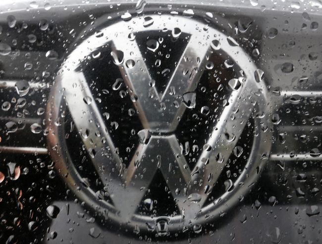  Volkswagen vlani zosadil Toyotu z pozície najväčšieho predajcu áut