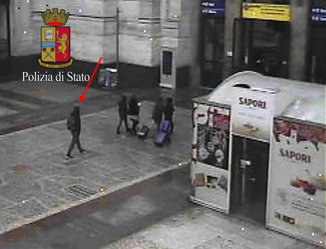 Policajtov, ktorí zastrelili pri Miláne teroristu Amriho, preložili