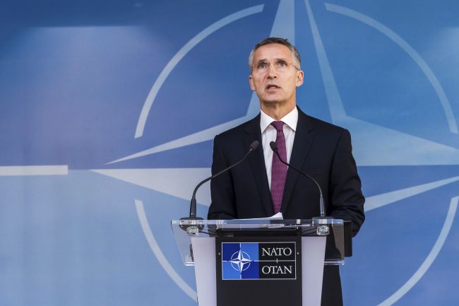 Trump uistil Stoltenberga o dôraznej podpore NATO