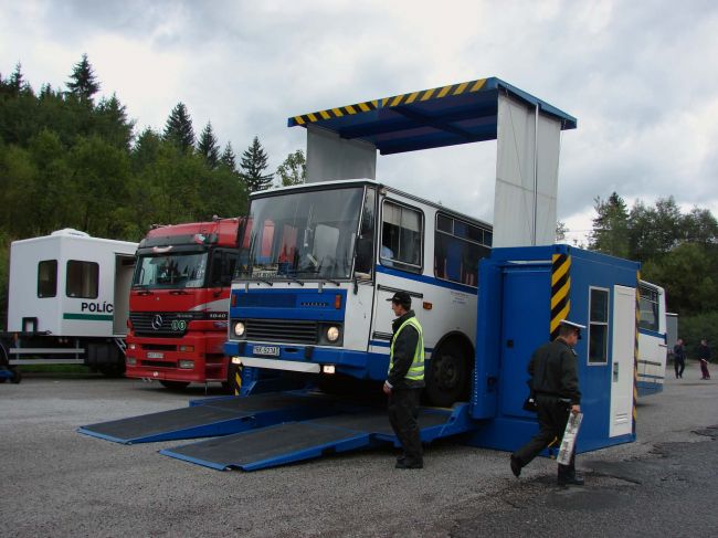 Návrh zmierniť pokuty za chýbajúcu technickú a emisnú kontrolu neprešiel